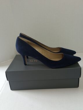 Ann Taylor Navy Suede Pointed-Toe Mid Heel Pumps